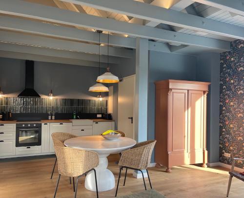 virtuve, Alwine - Landhaus an den Spreewiesen in Rietz Neuendorf