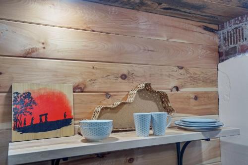 Downtown Rustic KY Retreat Columbia House Unit B - image 9