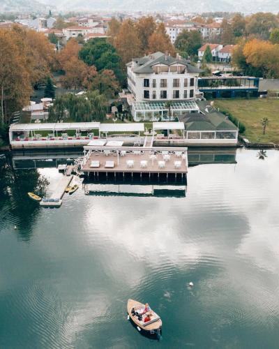 Lale Hotel - Sapanca