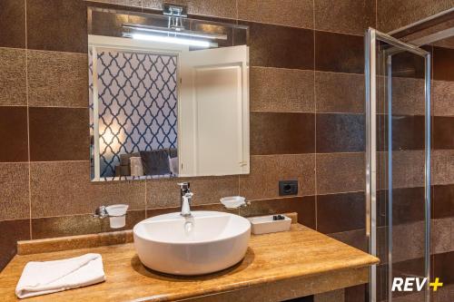 Via Veneto Suites - image 10