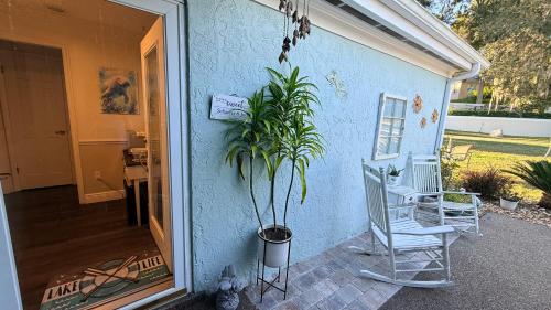 The little Manatee Apartment in Apopka