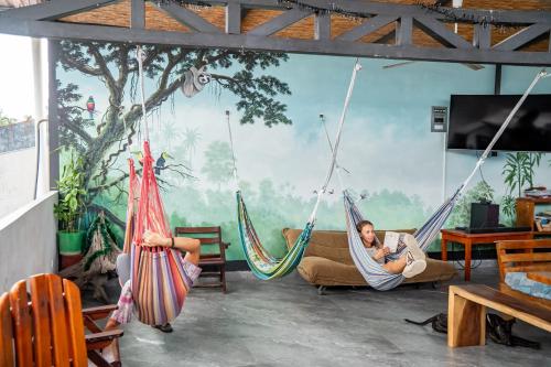 Sandy Toes Hostel in Samara