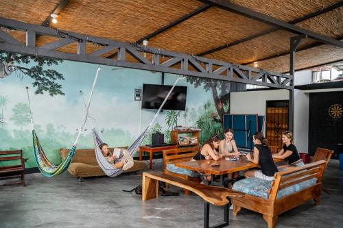 Sandy Toes Hostel in Samara