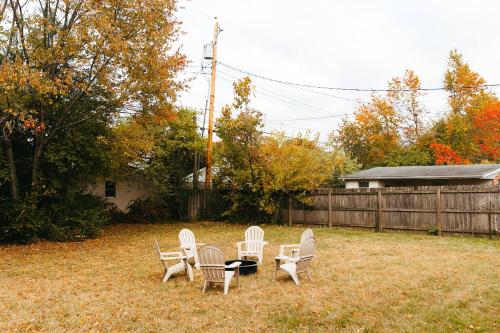 Удобства, The Berry- 5 Mins to UK, Downtown, & Stadium 3BD in Eastside