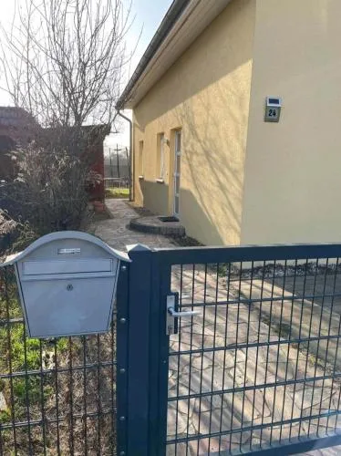 Sonniges Zimmer im Einfamilienhaus in Niederdorla, Deutschland