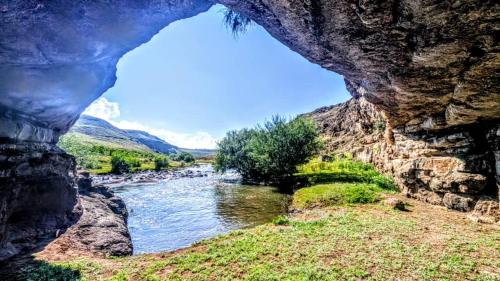 Mpharane cave campsite in Tlokoeng
