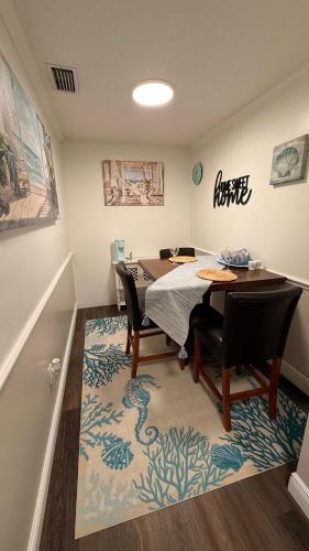The little Manatee Apartment in Apopka