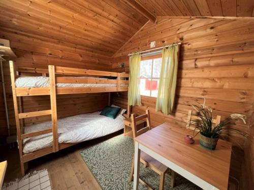 1 bunk bed