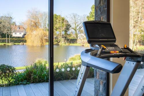 St Pierre Park Hotel & Golf Resort