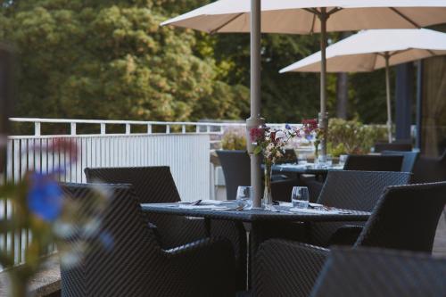 St Pierre Park Hotel & Golf Resort