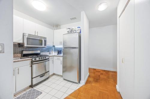 Kitchen, Chelsea 1BR in Shared Apt with Laundry and Rooftop in New York (NY)