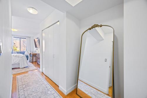 Facilities, Chelsea 1BR in Shared Apt with Laundry and Rooftop in New York (NY)