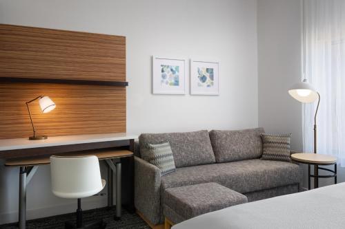 TownePlace Suites by Marriott Phoenix Chandler/Fashion Center - image 12