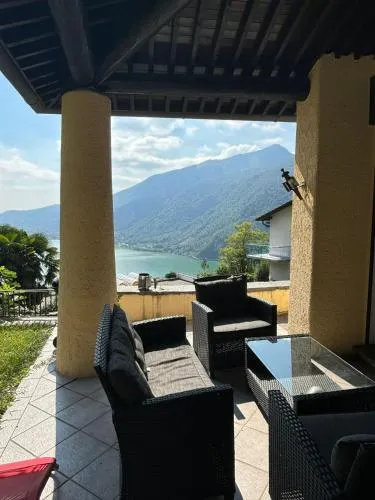 Rovio Villa lake View & Relax, Lago di Lugano 4guests in Lugano, Schweiz