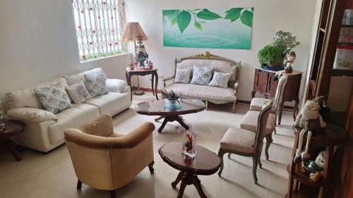 Adri s House, Lima