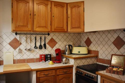Belle maison de 1800 au centre de Bourg in 博爾