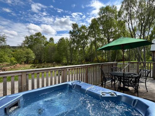 Навколишнє середовище, Heather Lodge 17 with Hot Tub in Болі