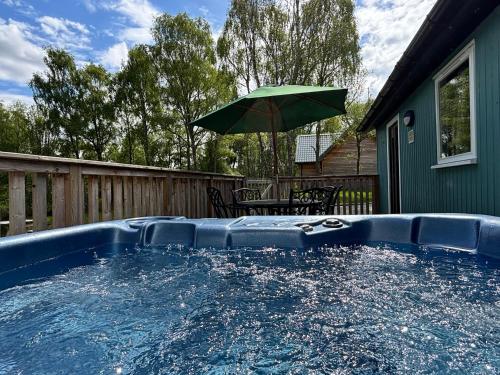 Навколишнє середовище, Heather Lodge 17 with Hot Tub in Болі