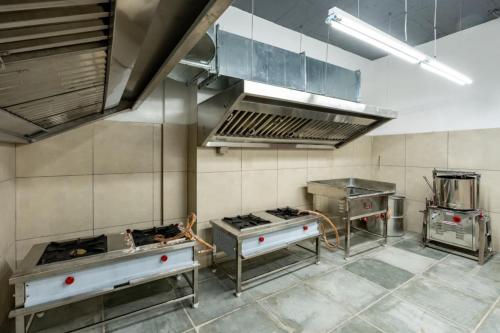 Kitchen, AVM Elite Suites Malur in Malur