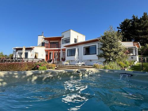 Ocean View Beach House in Maitencillo