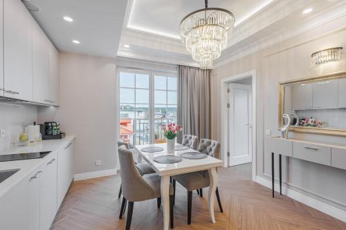 Bałtyk Residence Międzyzdroje, BASEN, SAUNA Apartamenty 2,3,4 os z jacuzzi (Baltyk Residence Miedzyzdroje, BASEN, SAUNA Apartamenty 2,3,4 os z jacuzzi) in 緬濟茲德羅耶