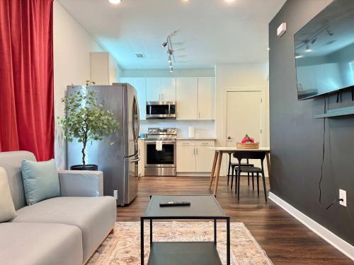 ATL 1B1B Condo! Free Street Parking! 542Blvd307 – khách sạn tại Old Fourth Ward