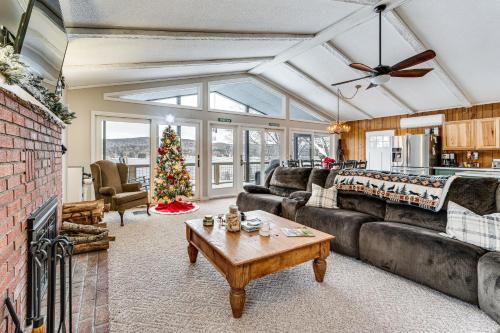 Seymour Lake Across St! Scenic Home w/ Hot Tub in Derby (VT)