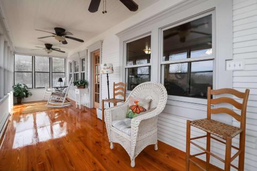 Beaver Lake Modern Getaway -3 bedroom house in Rogers, USA