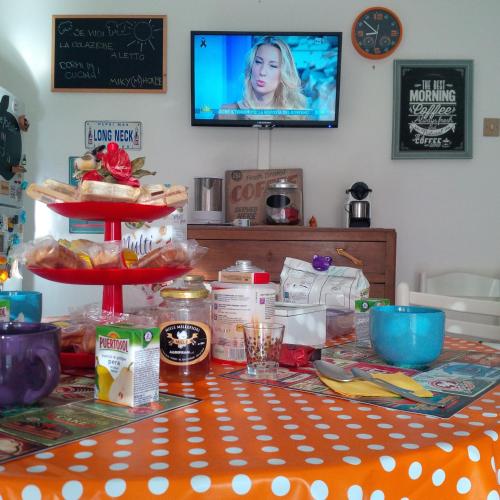 餐饮, Miky M House B&B in 卡利亚里