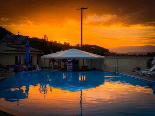 Hotel Sunrise and Spa