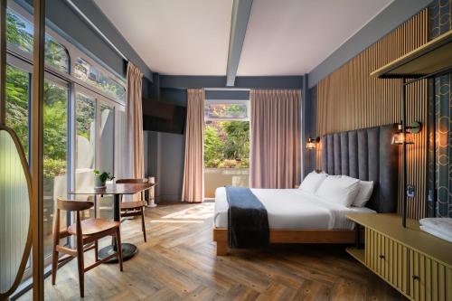 room detail thumbnail 0