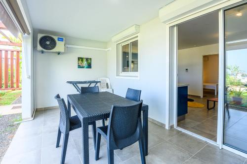 Suite face à la plage et proche des commerces (Suite face a la plage et proche des commerces) in ลา ทรินิตี้