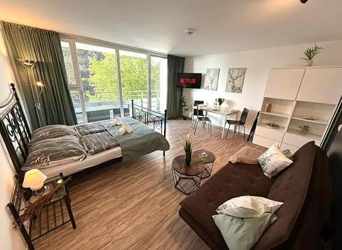 Cozy Studio Bayerwald Apartment am Waldrand NETFLIX POOL SAUNA - ALPENBLICK in Freyung, Deutschland
