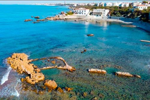 Seaside holiday inn - free parking in Livorno