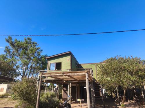 Devi Cabin, Spacious house 200 meters from the sea