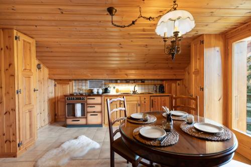 Kitchen, Le Grenier ALTYPIC in Bagnes City Center