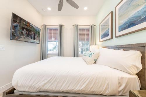 Blue Cascade Cottage near Disney with Margaritaville Resort  Island H2O Access - 8064LS - image 13