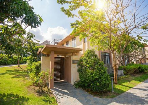 Villa Vibe Cam Ranh 3 Bedrooms Villa w Private Pool - Nha Trang Villa Vibe Cam Ranh 3 Bedrooms Villa w Private Pool - Nha Trang