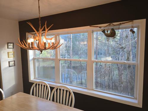 Mallard Cove - lakeside pet friendly in Robbinsville, USA