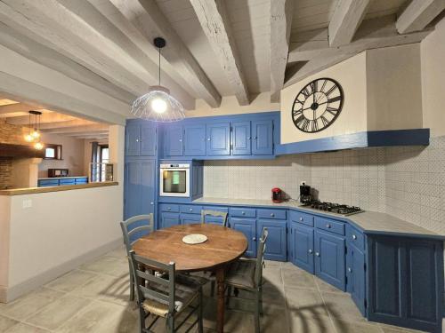Maison familiale rénovée avec grand jardin et animaux acceptés - FR-1-616-520 (Maison familiale renovee avec grand jardin et animaux acceptes - FR-1-616-520) in Saint-Crépin-et-Carlucet