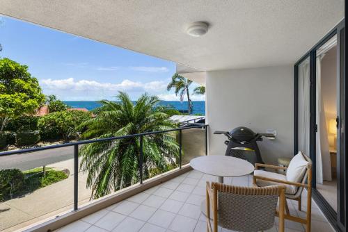 Unit 3 21 Park Generous and Comfortable Beachside Abode - Sunshine Coast