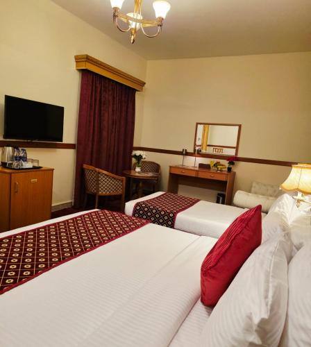 room detail thumbnail 2