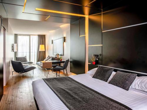 Hôtel Mercure Villefranche-en-Beaujolais - Ici & Là in 索恩河畔維爾弗朗施