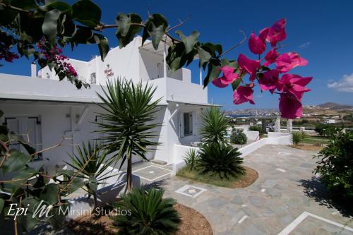 Mirsini Studios Paros