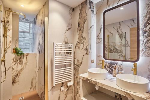 Suite AC Saint Germain des Pres-Rue de Rennes - image 4
