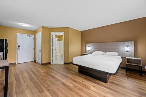MainStay Suites Charlotte - Executive Park in Charlotte, USA