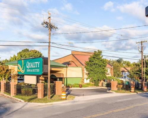 Quality Inn & Suites Coliseum in Greensboro, USA
