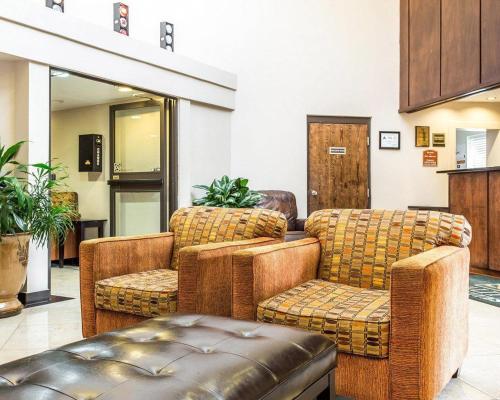 ล็อบบี้, Quality Inn & Suites Coliseum in กรีสโบโร (NC)