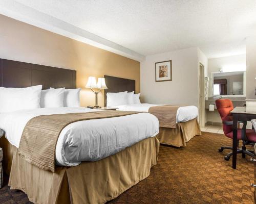 Quality Inn & Suites Coliseum in กรีสโบโร (NC)
