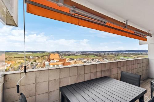 周邊環境, Skyview Apartment mit Balkon & Parkplatz in 迪欽根